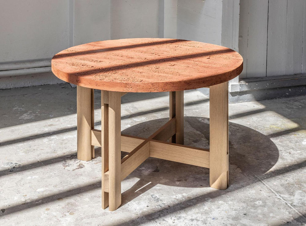 Depping & Jørgensen. CLAY TABLE (2025). Foto: Ole Akhøj.